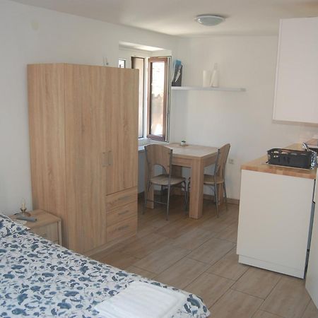 Apartments Dana Изола Екстериор снимка